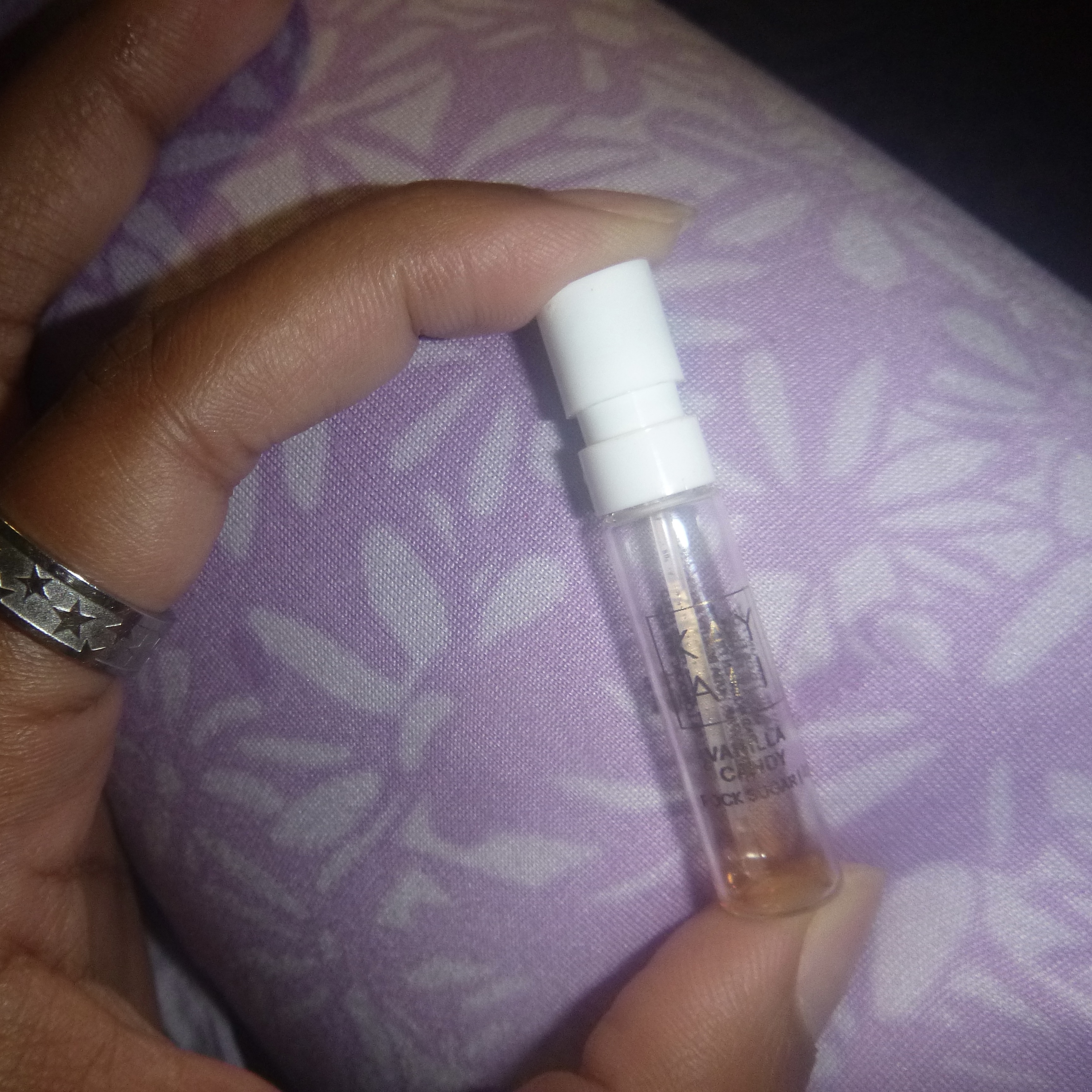 Kayali Vanilla Candy Rock Sugar